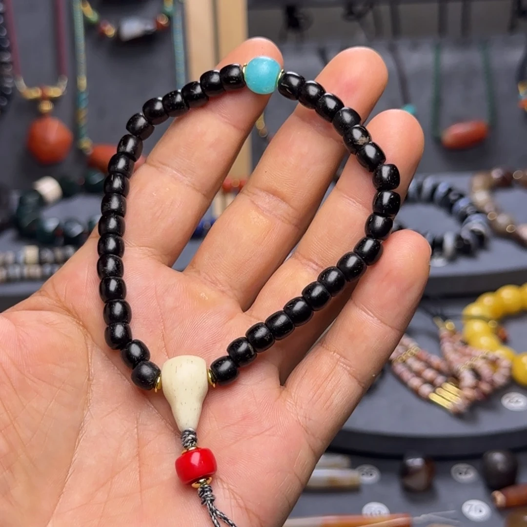 吊坠椰蒂bhiibggjb