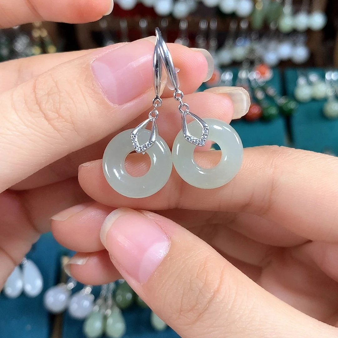 和田玉银S925镶嵌耳饰卡15左右