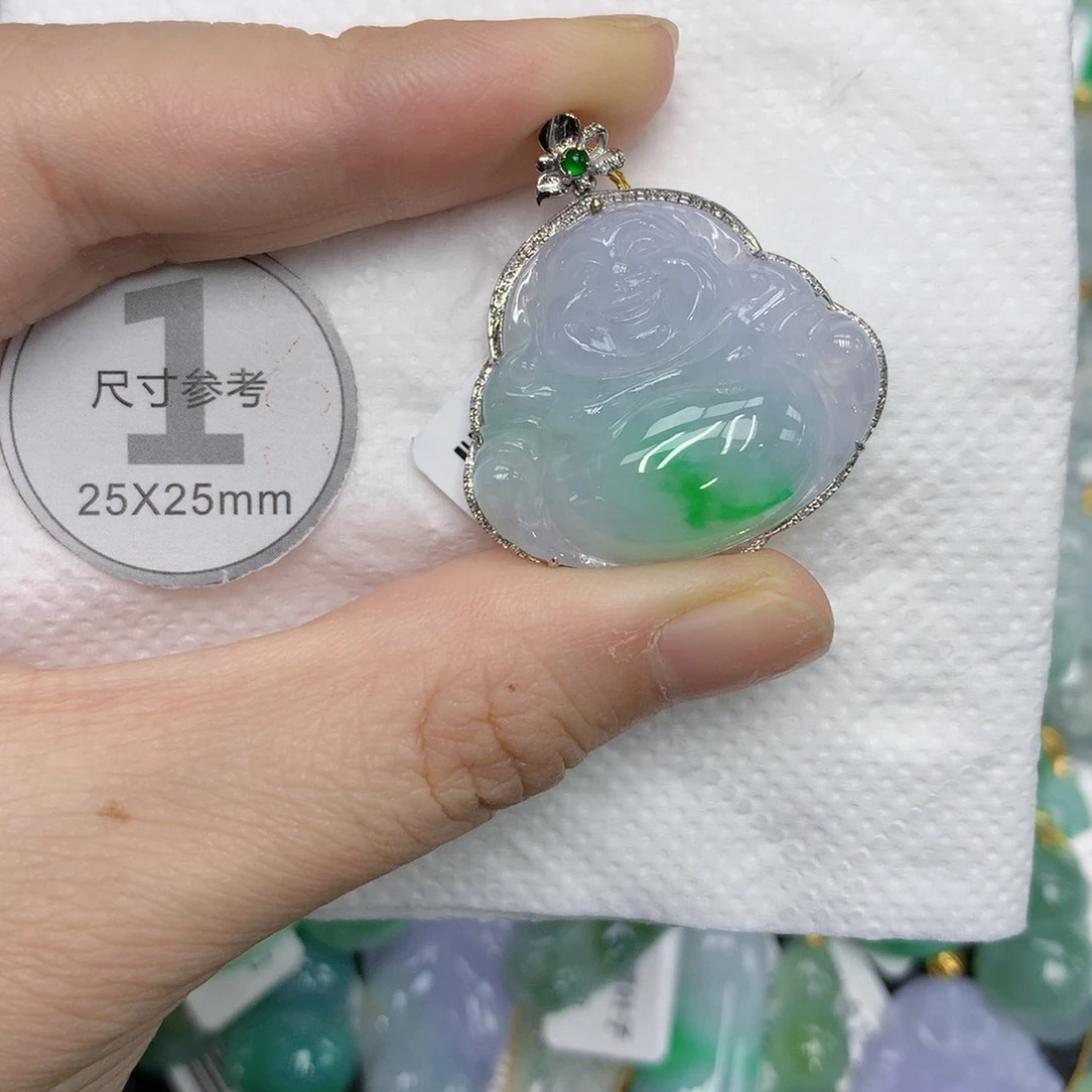 翡翠18K金镶嵌颈饰13456889999