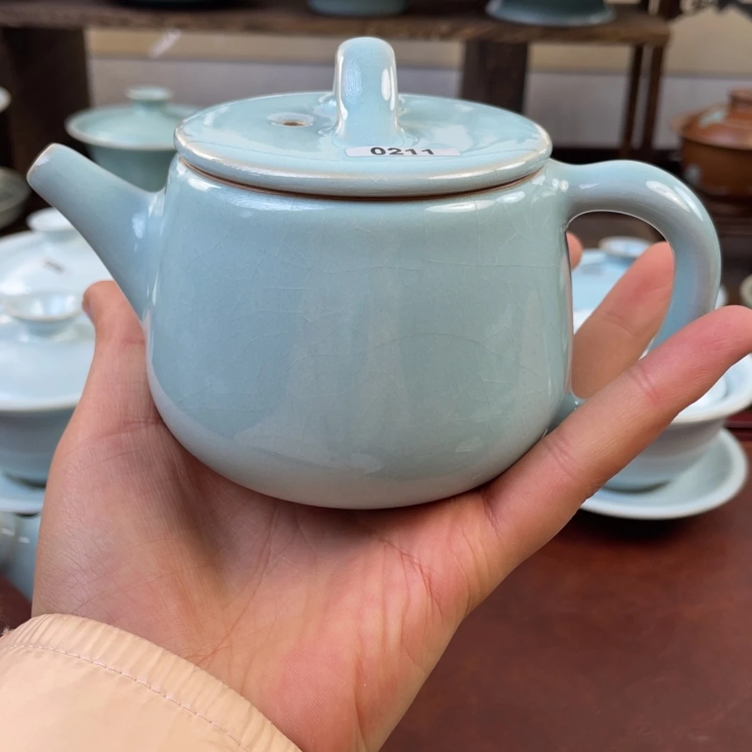 瑕疵风惊211号………$