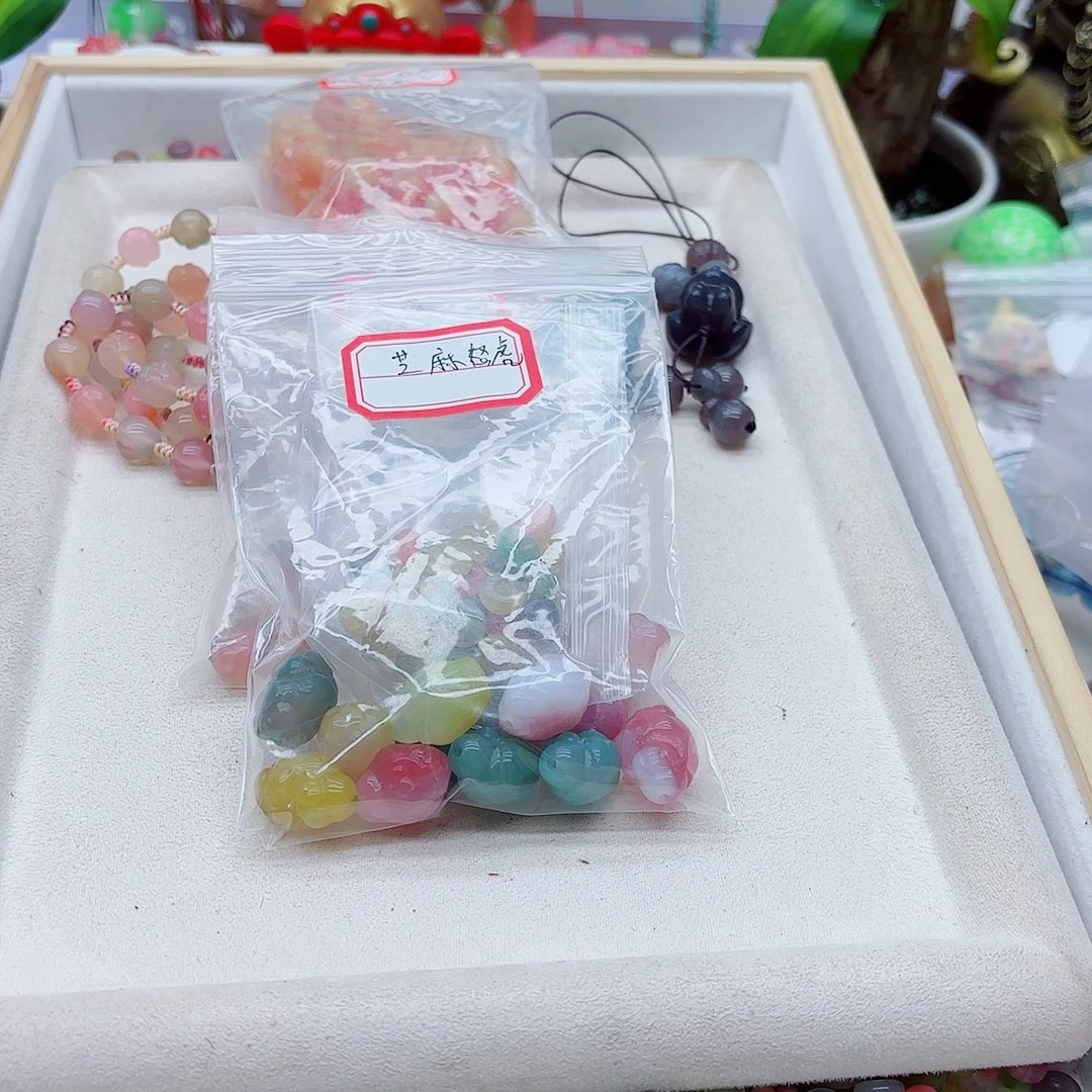 芝***子玛瑙/玉髓未镶嵌手链盐源1