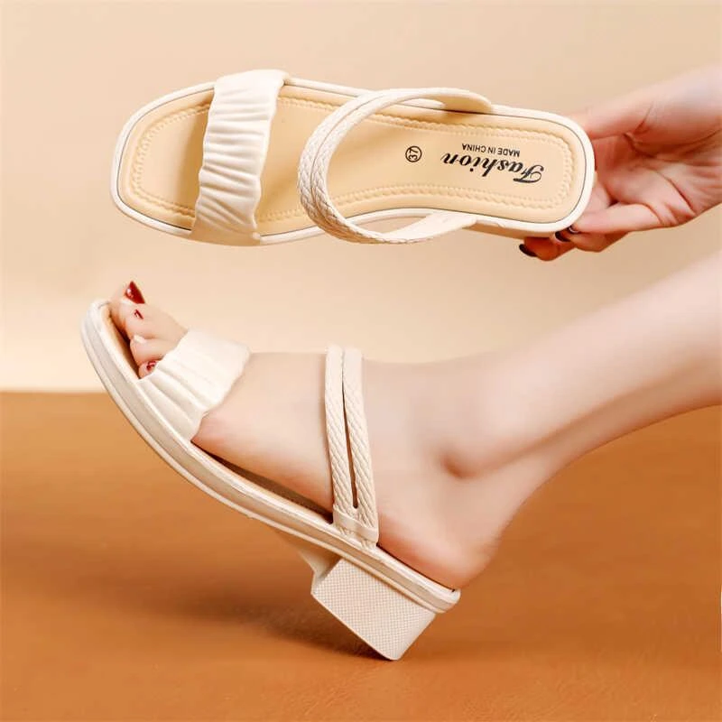 2025新款夏季粗跟上班不累脚配裙子凉拖鞋百搭两穿休闲粗跟凉鞋女