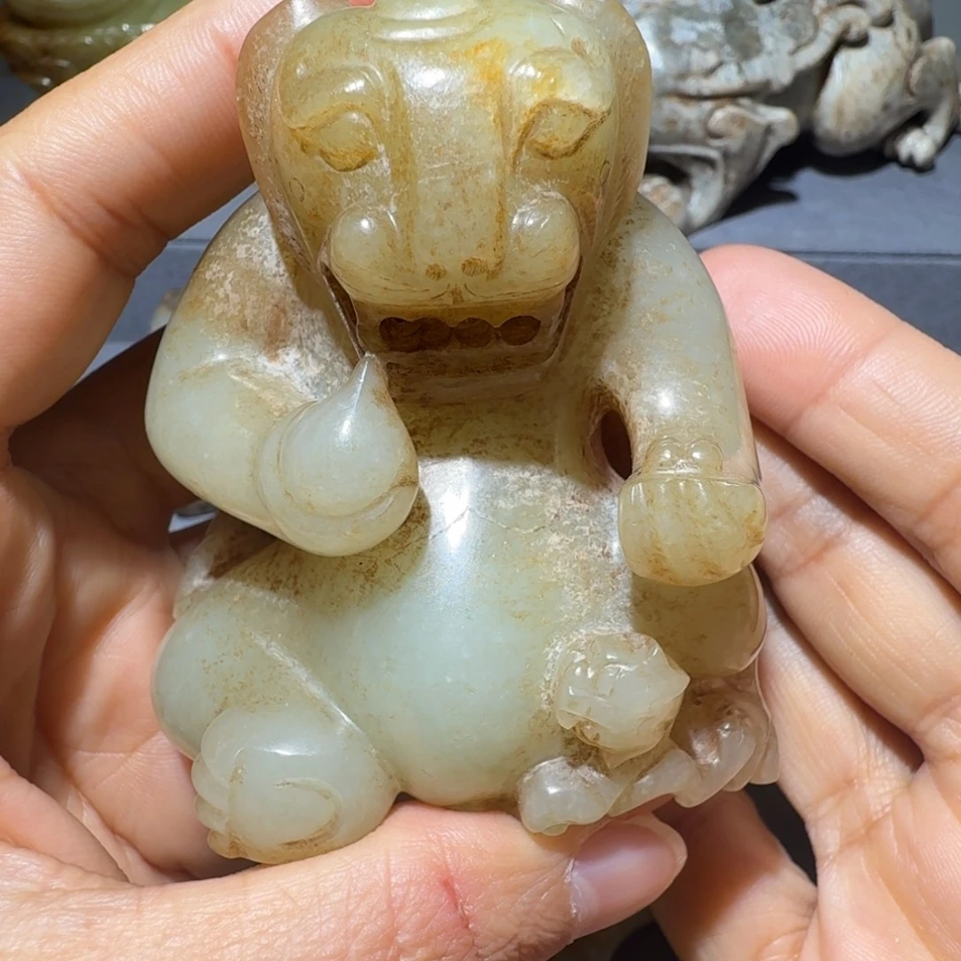 古***韵和田玉未镶嵌挂件