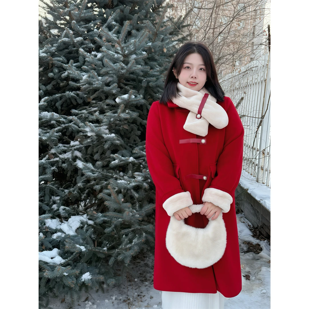 曼城千金 / 年款加厚呢大衣送围脖7231花契200斤胖mm冬季休闲时尚