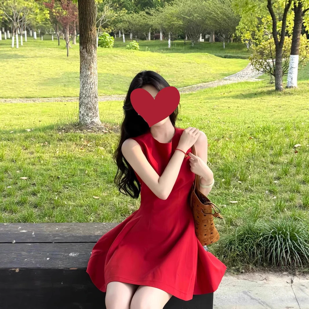 老钱风红色复古无袖连衣裙女款修身收腰小红裙高级显瘦气质短款裙