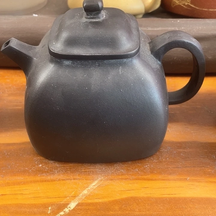 紫砂茶壶处理一把