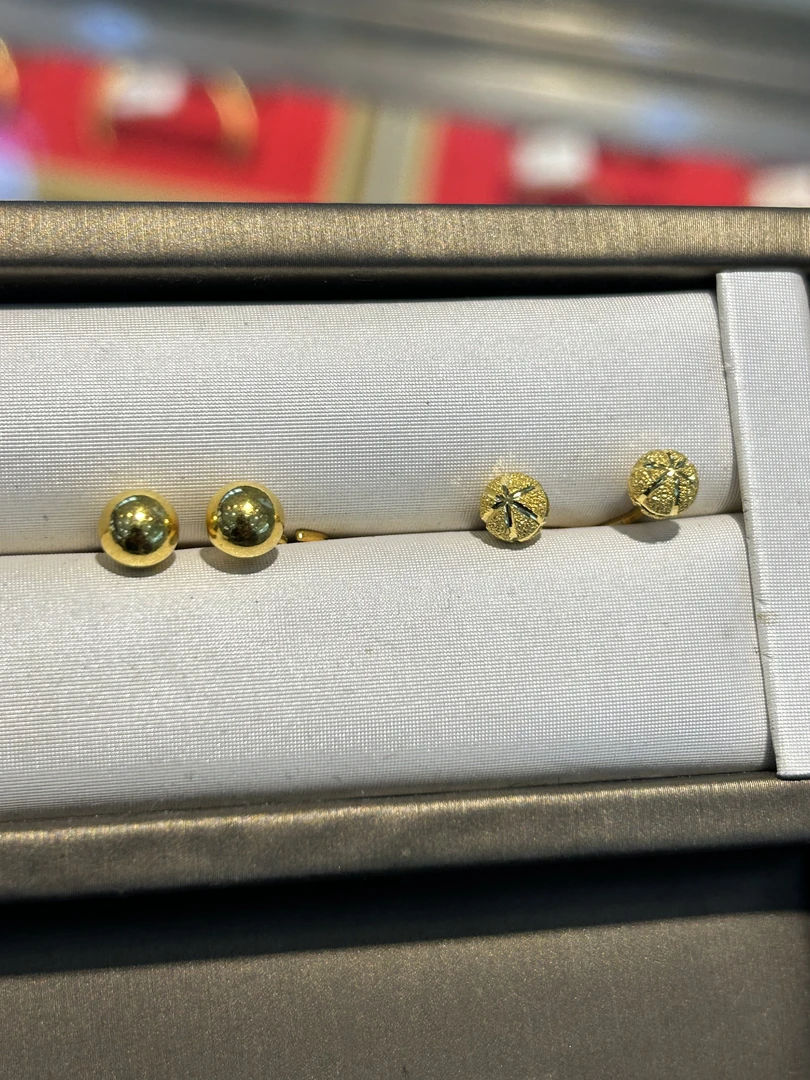 【周广福珠宝】足金圆珠耳钉（弯针）
