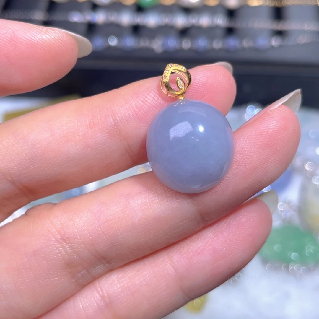 颈饰18K金镶嵌翡翠翡翠