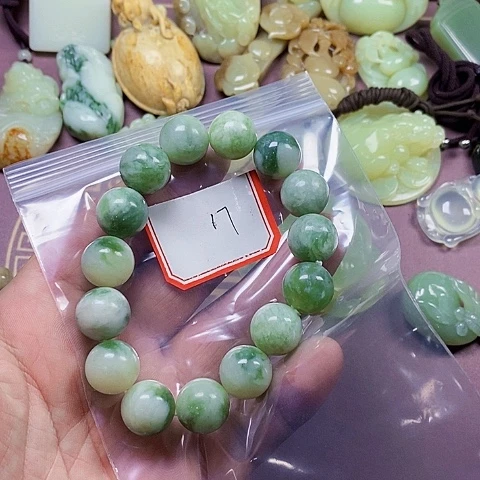 合金蛇纹石玉颈饰
