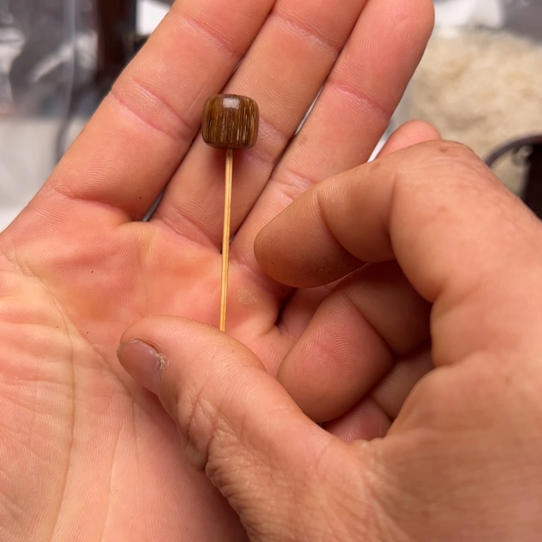 花岗石只买单纯的吊坠，没带链子，属的性质。1.27