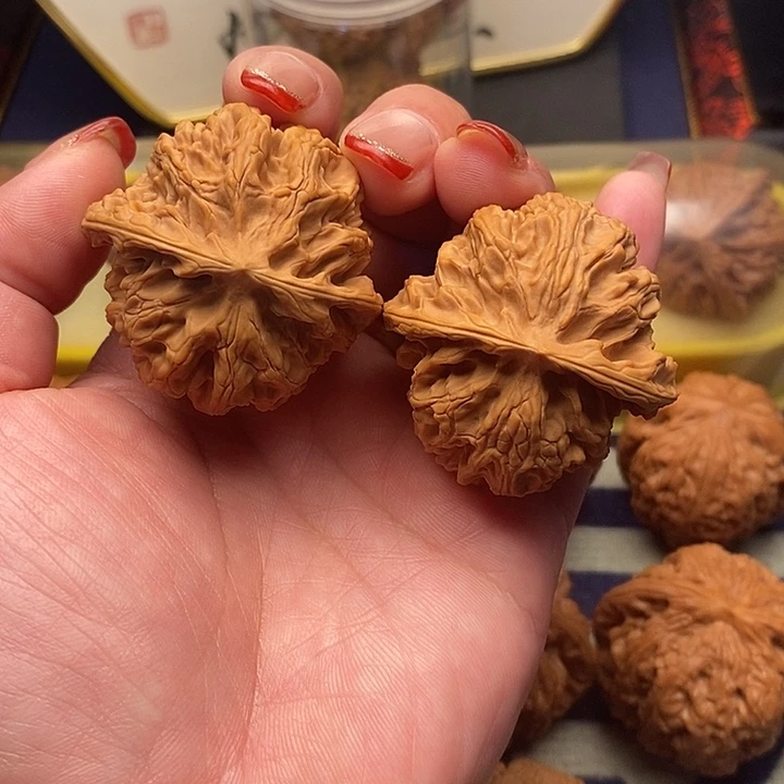 文玩核桃把件苹果园