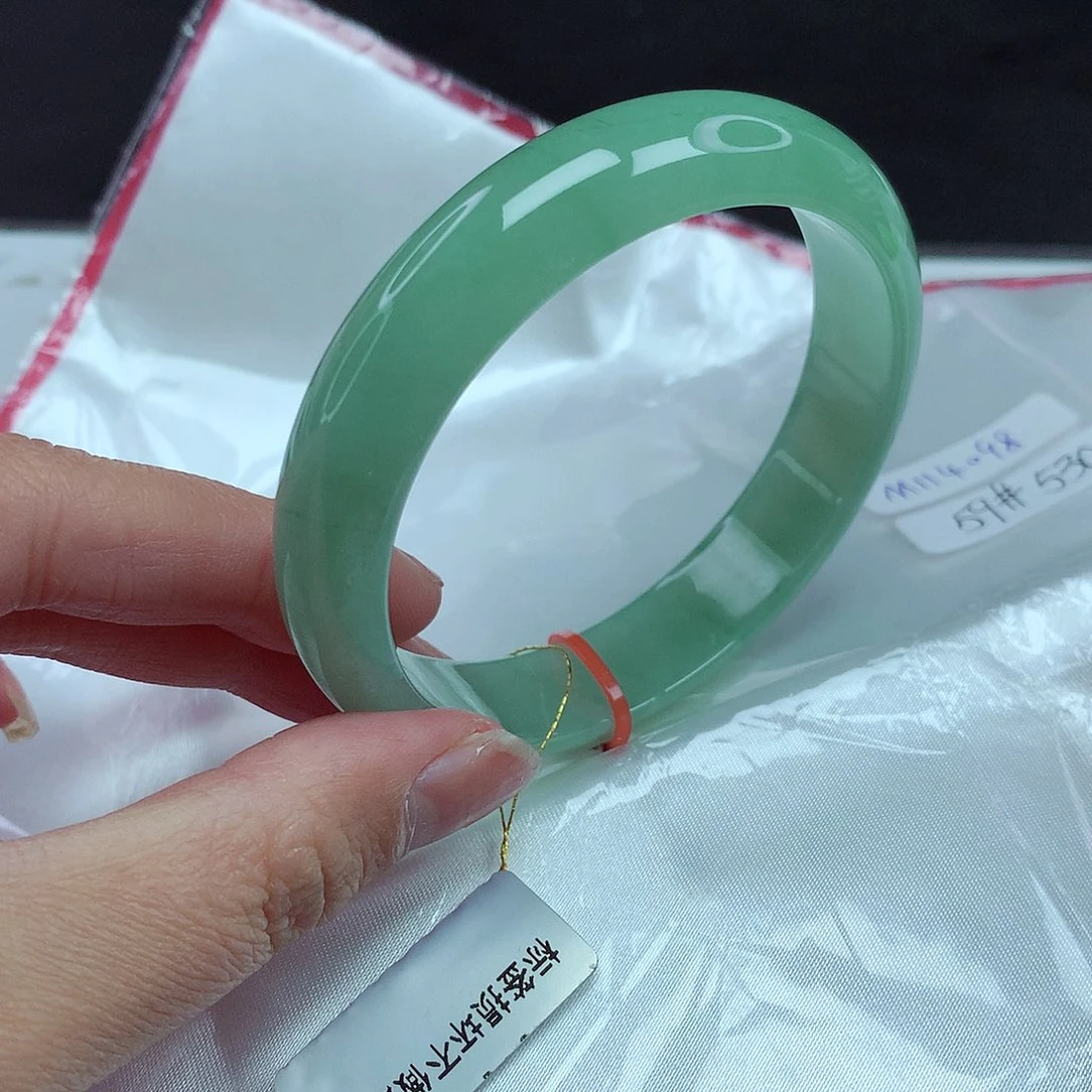翡翠手镯未镶嵌59圈098