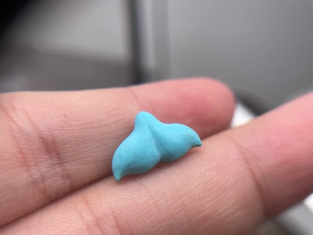 湖北原矿绿松石鲸鱼尾