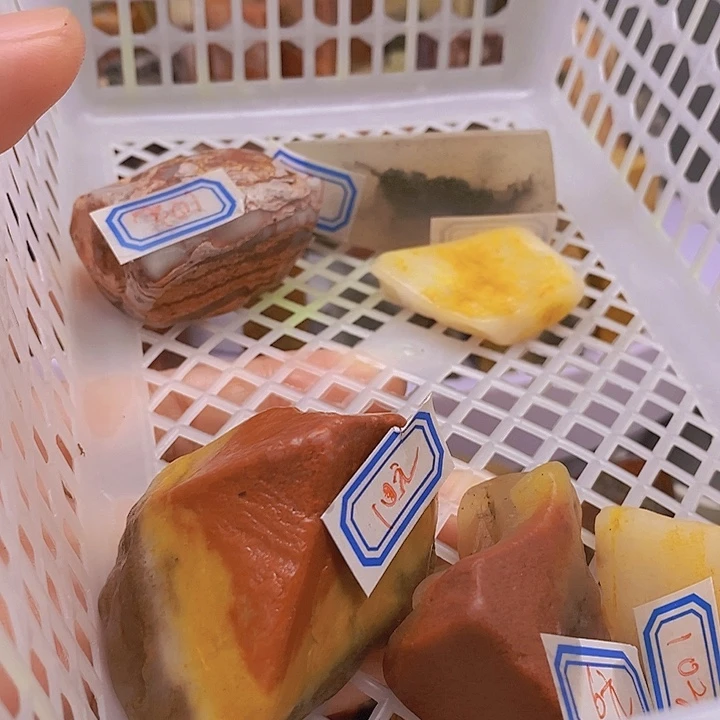 笑***丁寿山石印石天然原石
