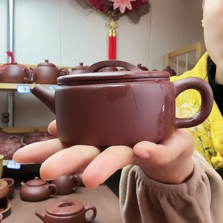 隐***世紫砂茶壶汉瓦半手180毫升微瑕，底槽清