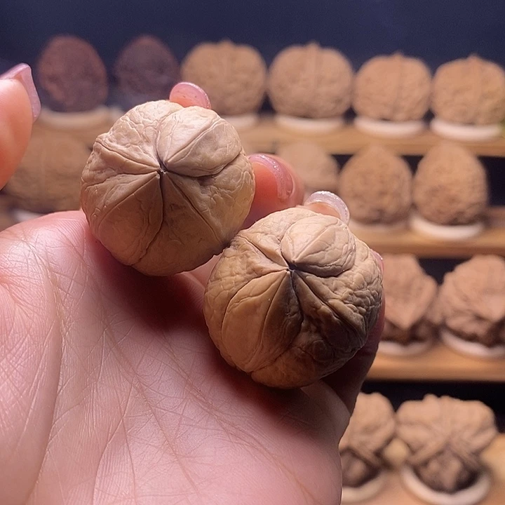 把件桃核牛魔王33mm