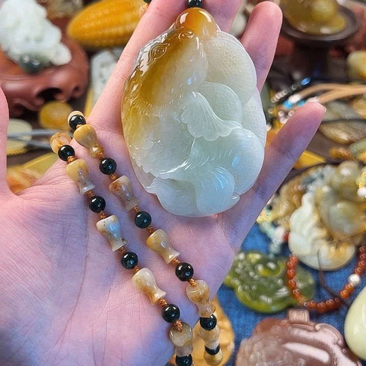 健***福合金蛇纹石玉颈饰
