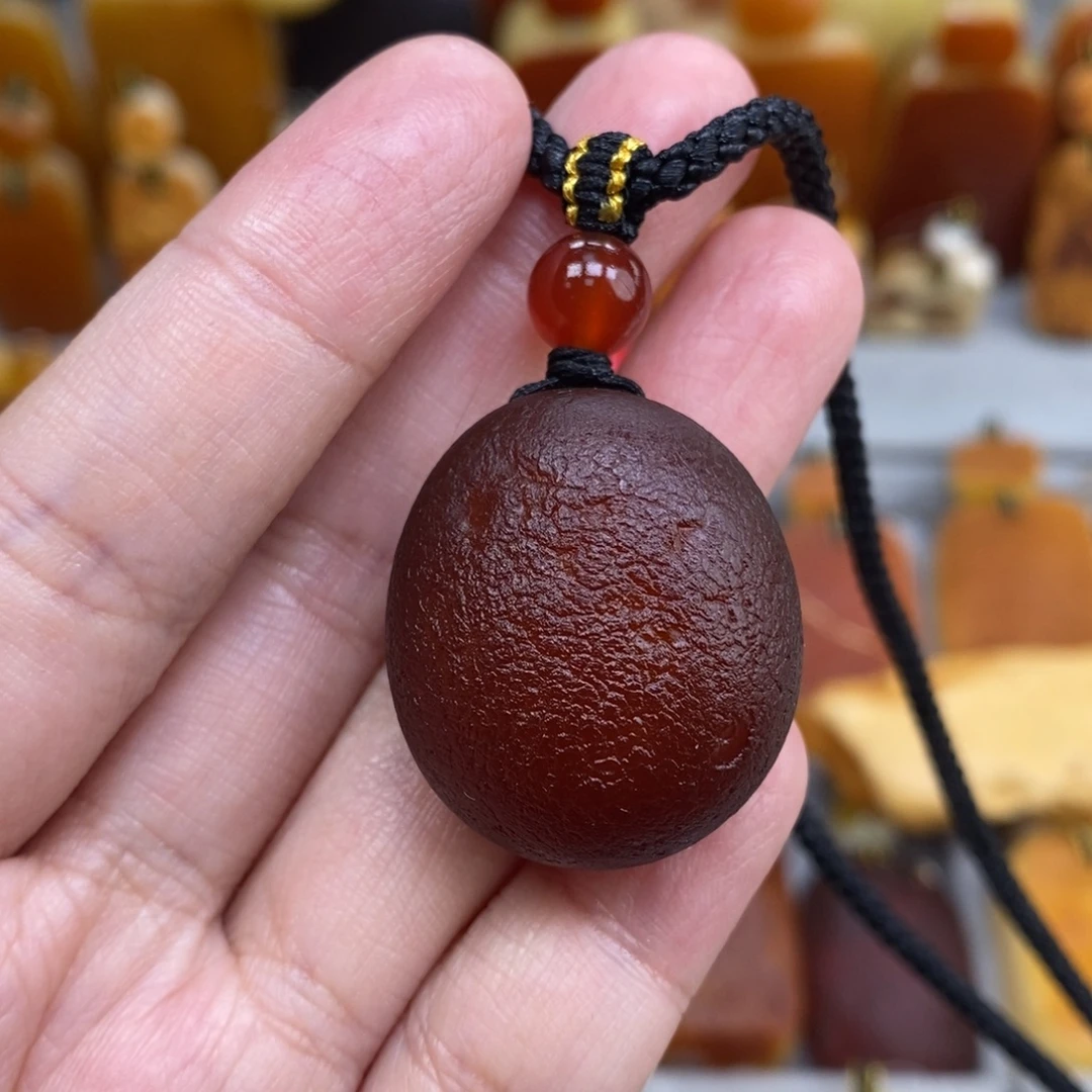 蜜蜡未镶嵌珠宝奇石