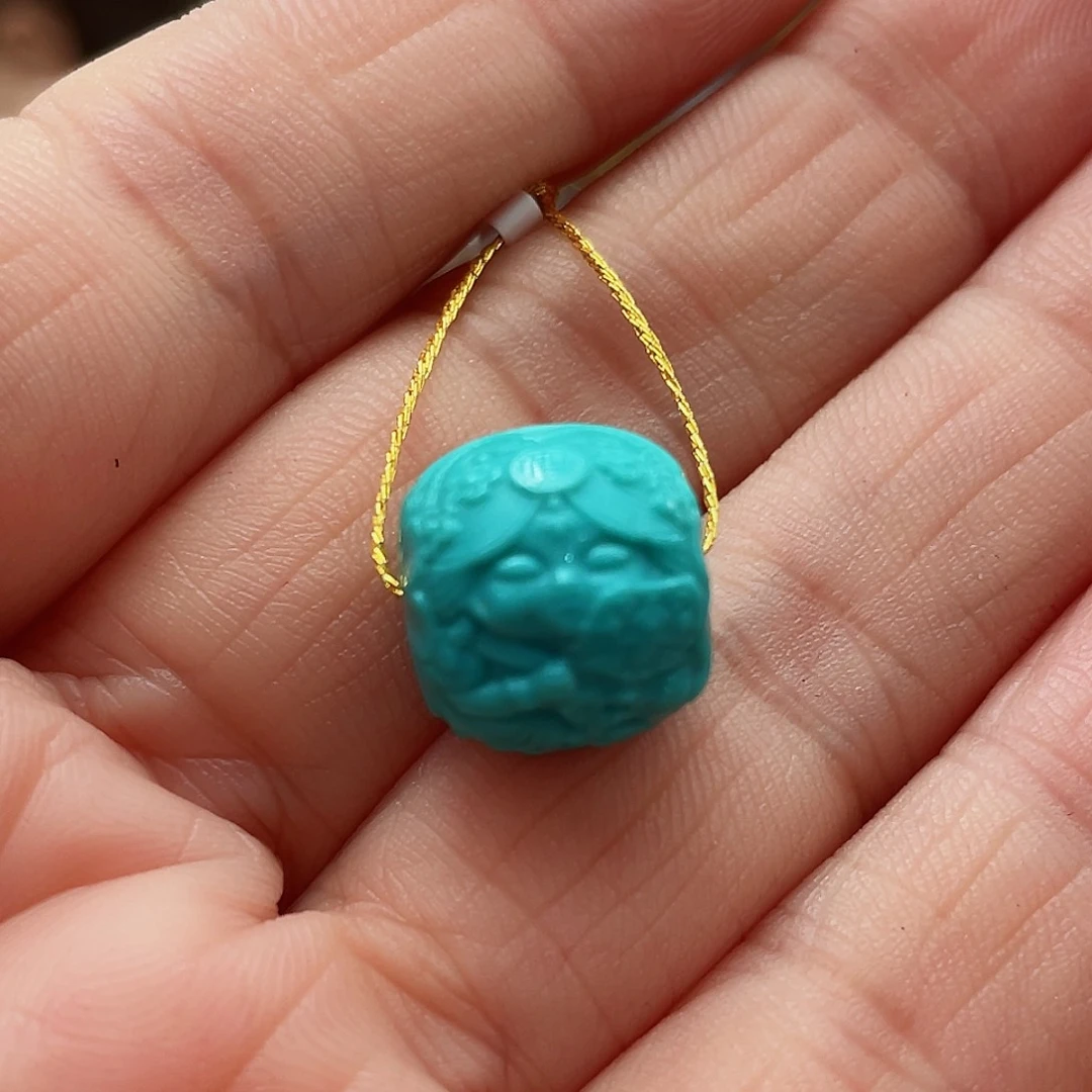 绿松石颈饰未镶嵌