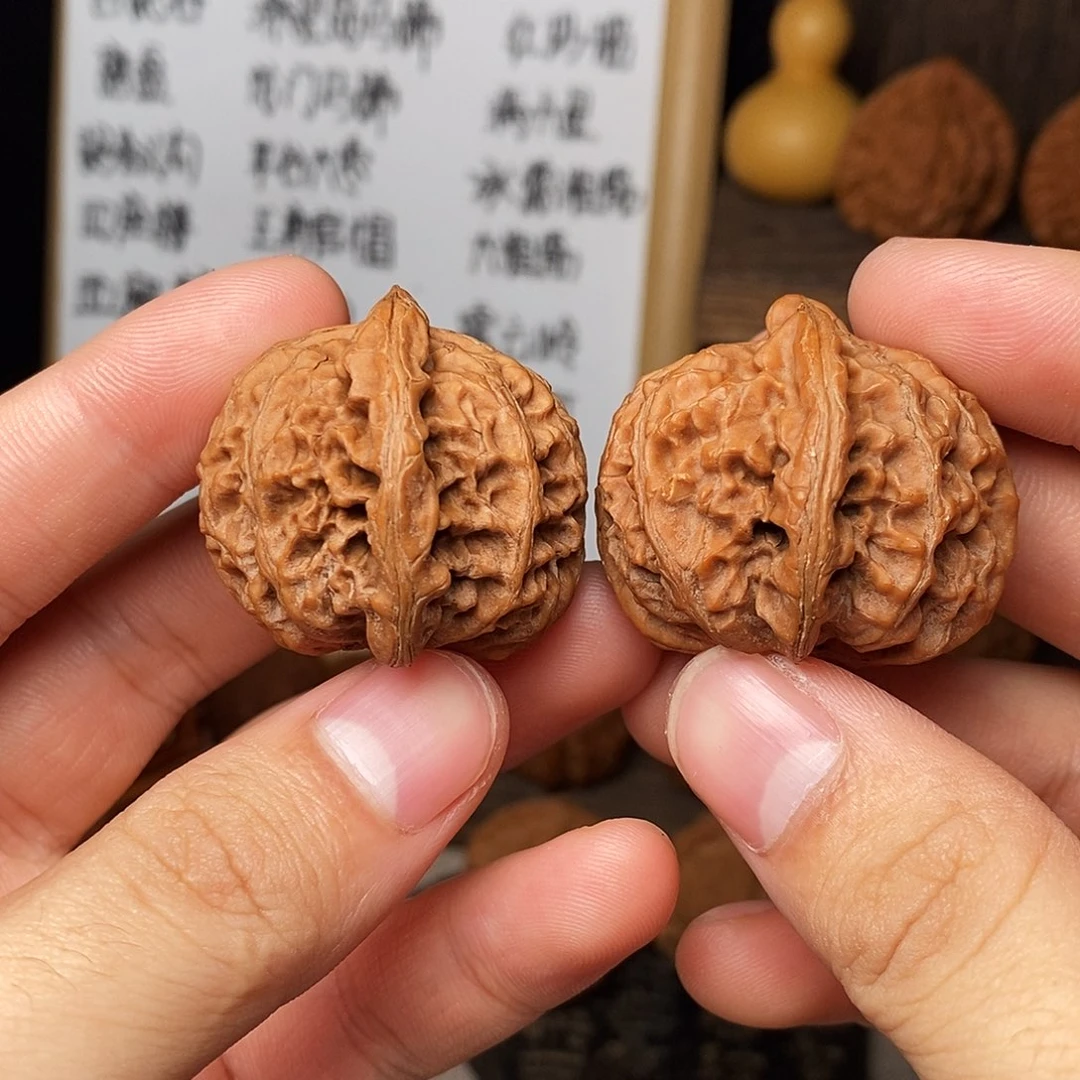 文玩核桃吊坠宫灯