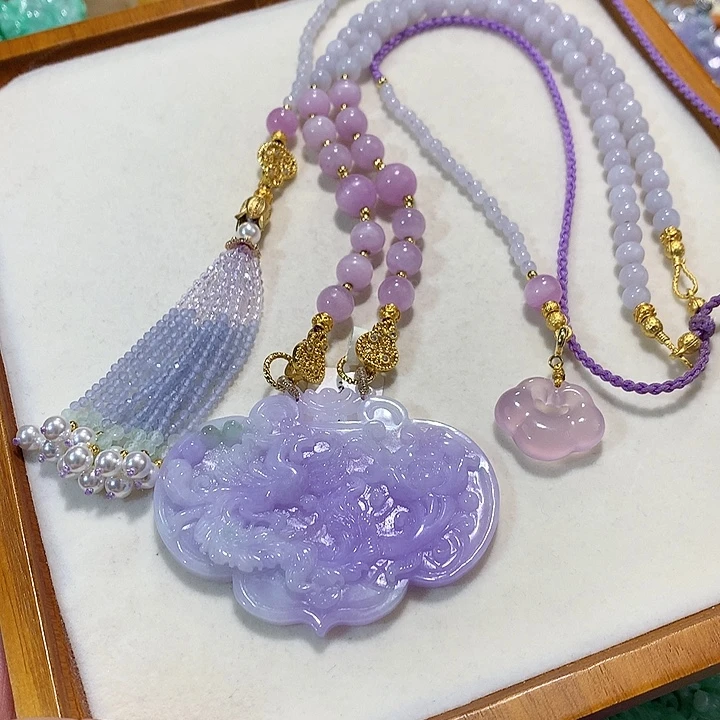 翡翠未镶嵌颈饰翡翠吊坠