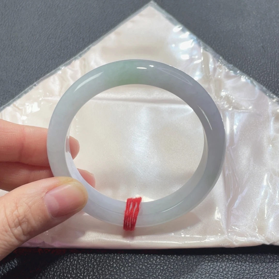 翡翠未镶嵌手镯圈口59宽13.4厚8:8