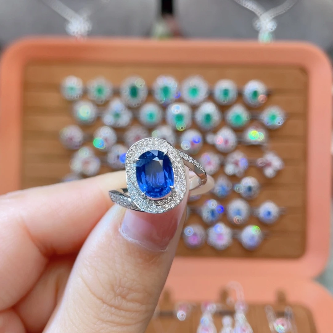 戒指蓝宝石18K金镶嵌2.32