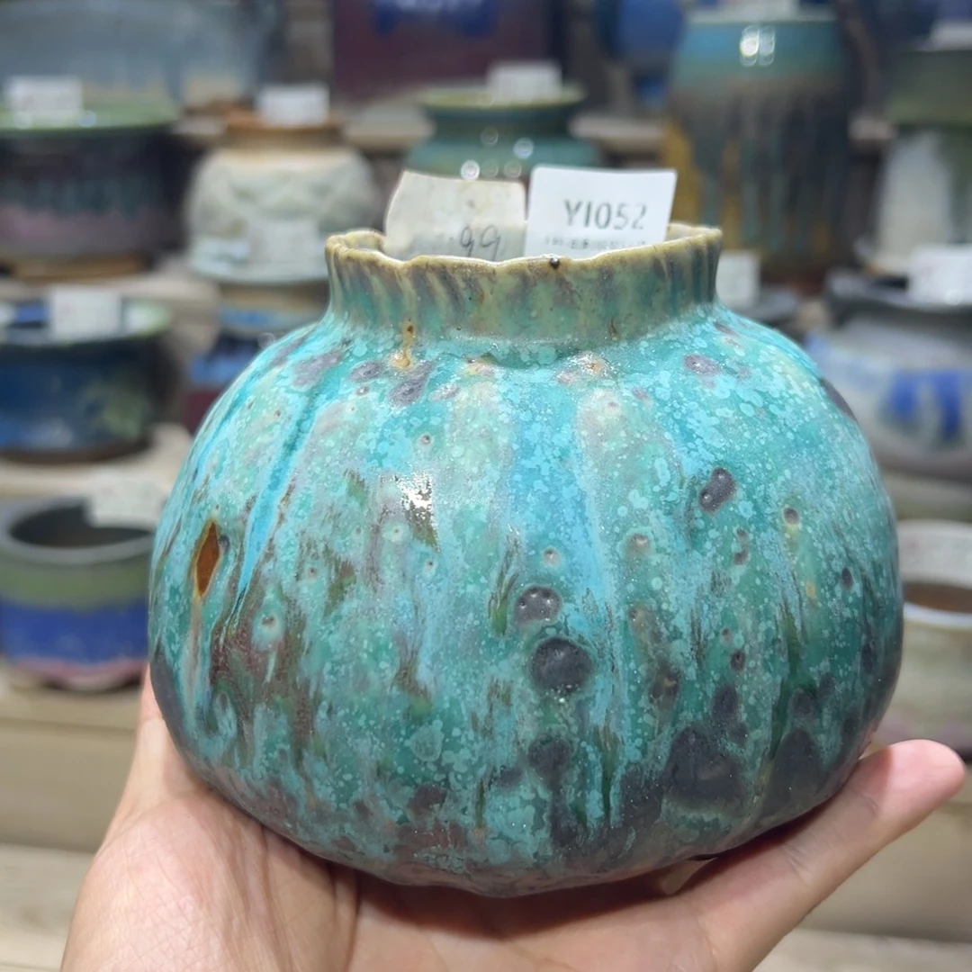 1987花盆YI052绿宝石手捏牛