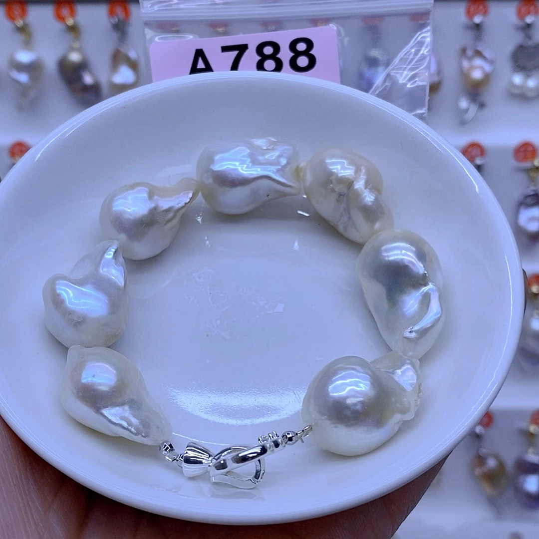 未镶嵌颈饰淡水珍珠