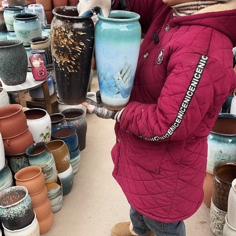 13口31高瑕疵盆子。