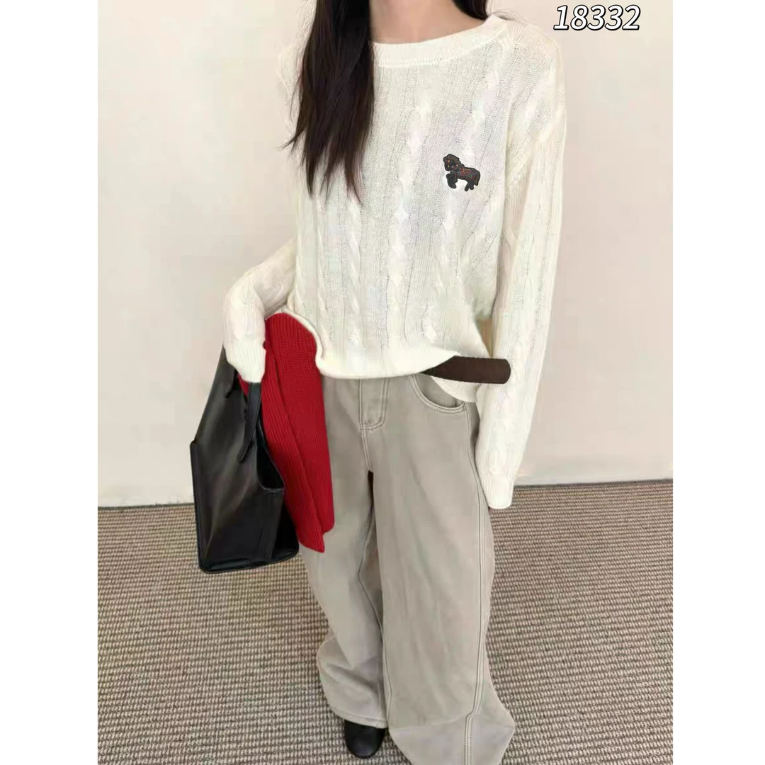 18332（部分无水洗唛介意慎拍）CHUXUN圆领麻花小马刺绣针织开衫