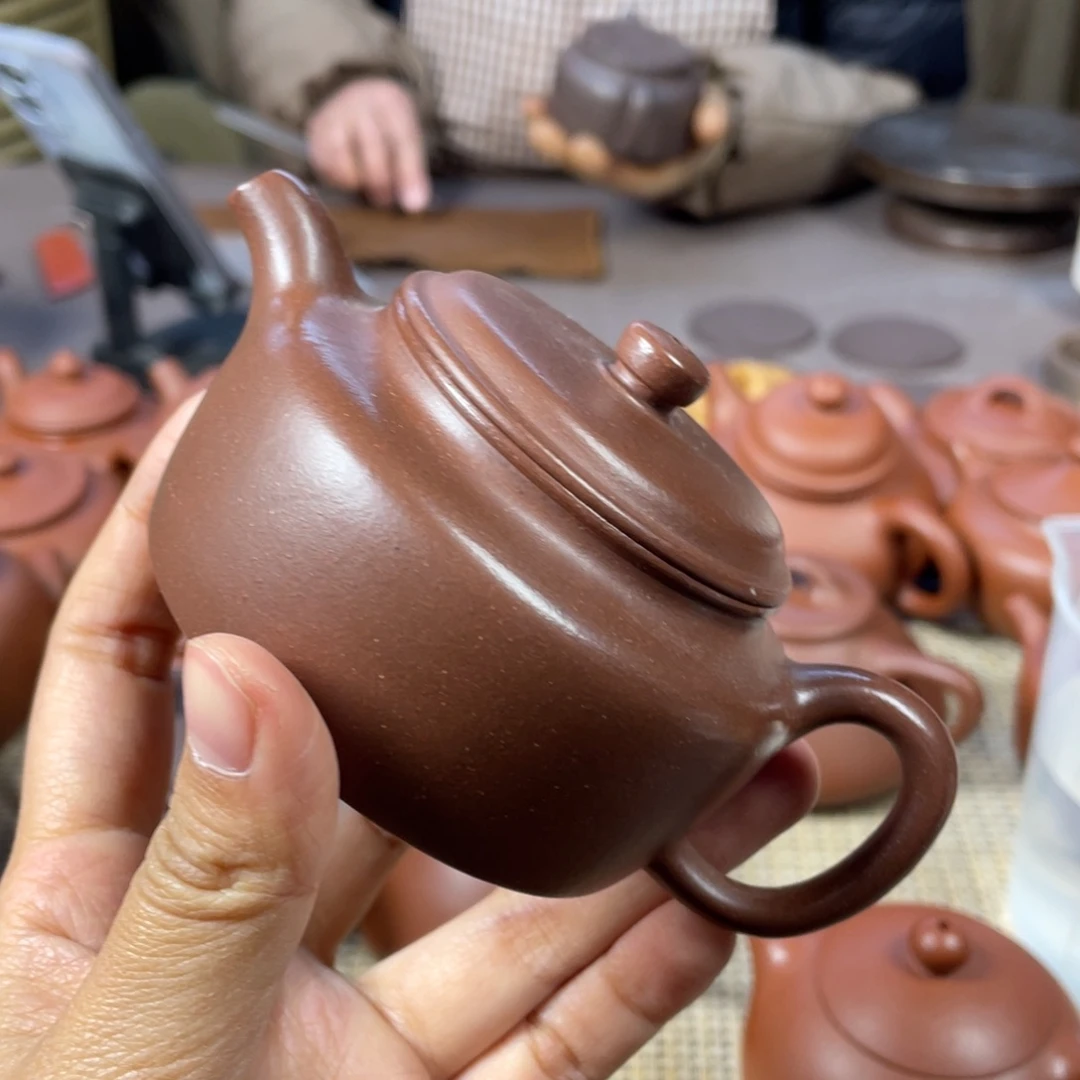 紫砂茶壶一*人宜兴紫砂