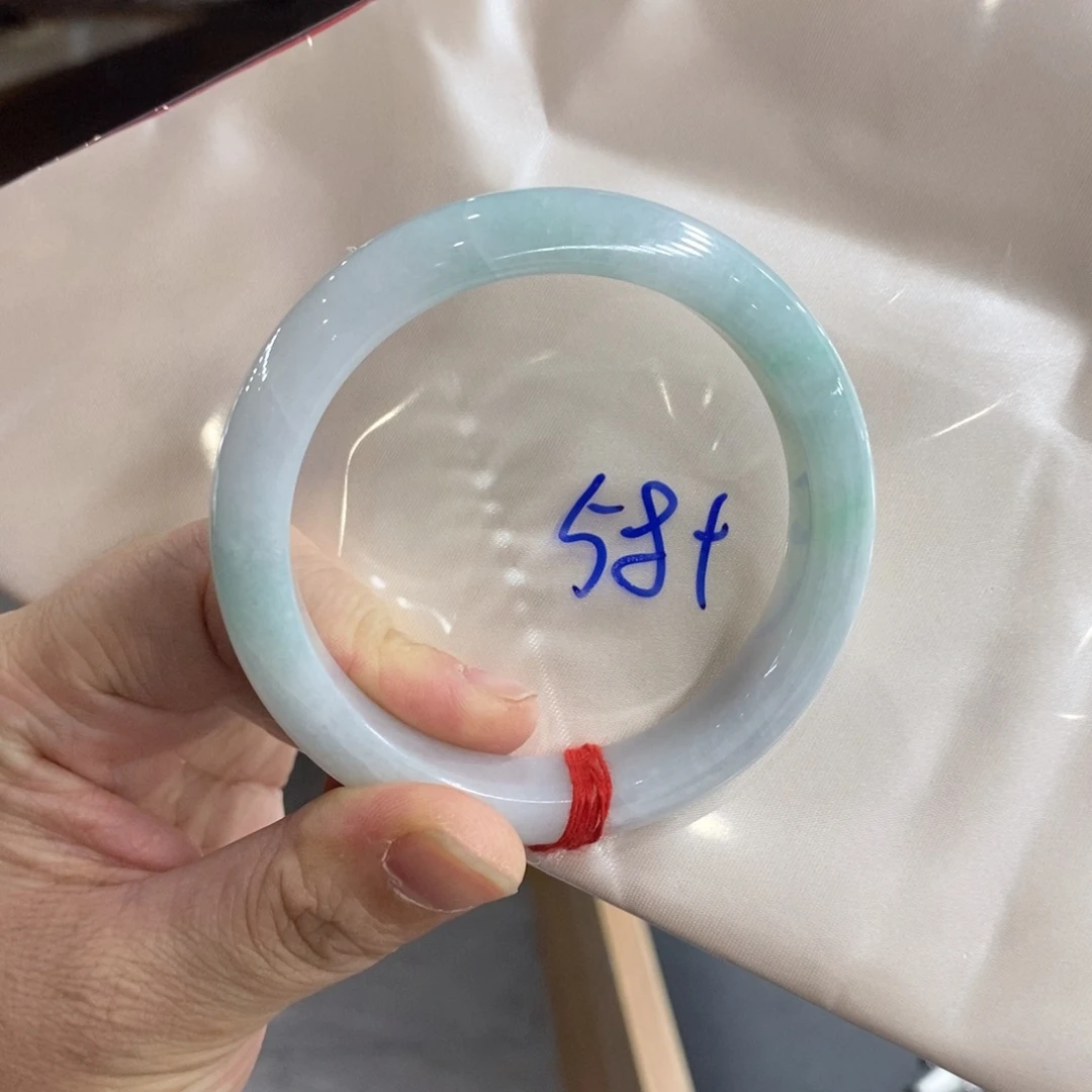 翡翠未镶嵌挂件翡翠