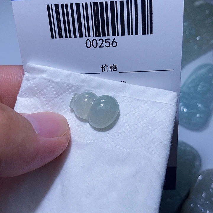 翡翠未镶嵌颈饰天光墟翡翠市场现金代购