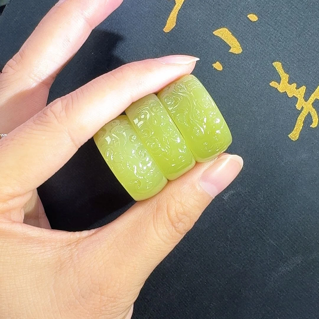 和田玉未镶嵌颈饰若羌黄口18号多样性发货（发1件）