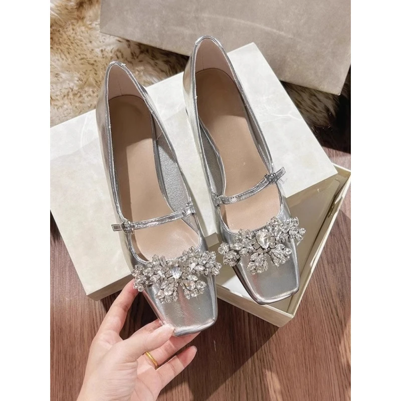 新款百搭粗跟小皮鞋女时尚亮片法式简约玛丽珍鞋银色夏季鱼嘴