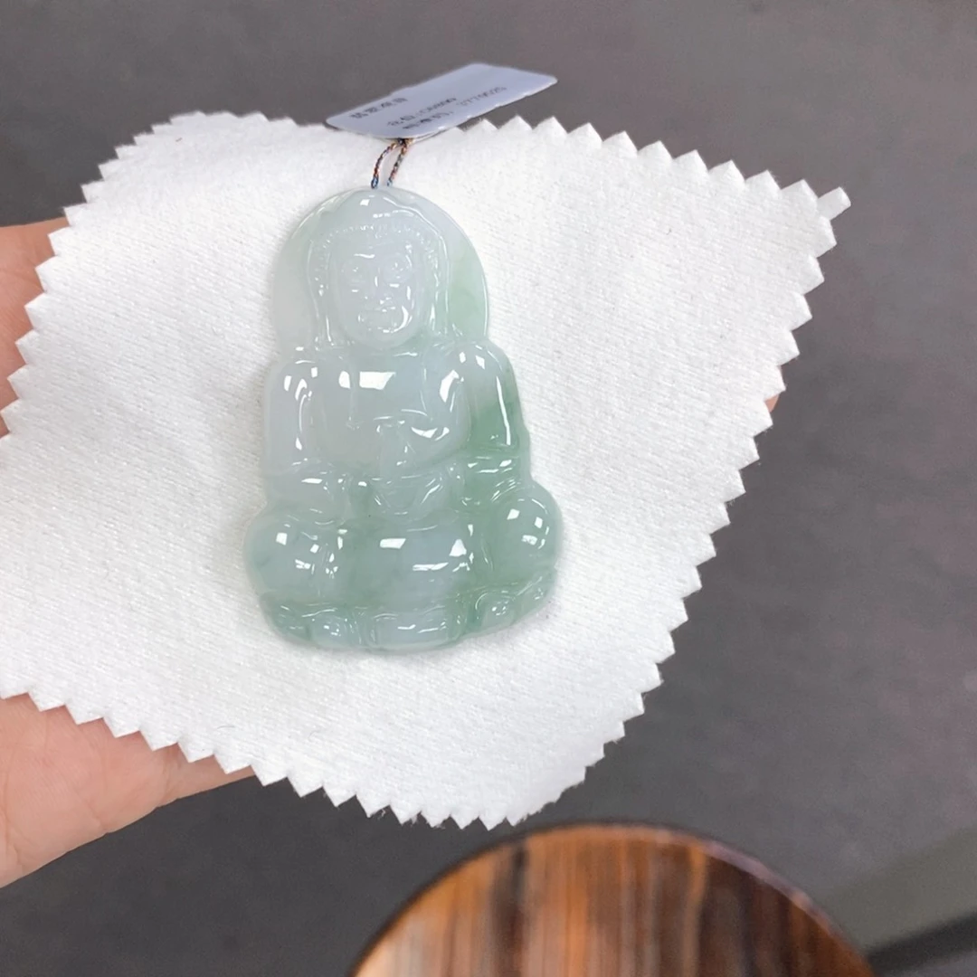 翡翠颈饰未镶嵌观音