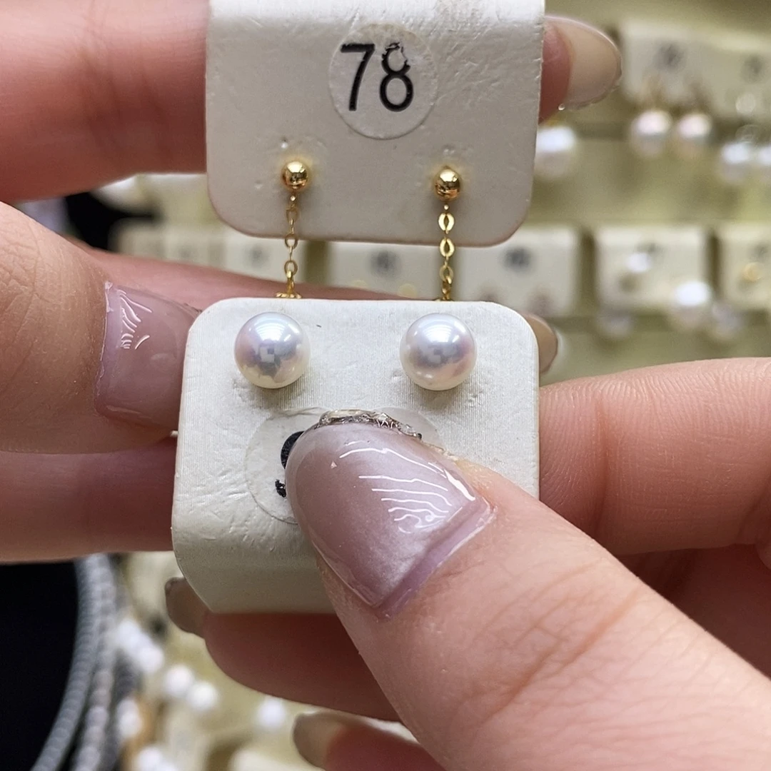 耳饰18K金镶嵌淡水珍珠