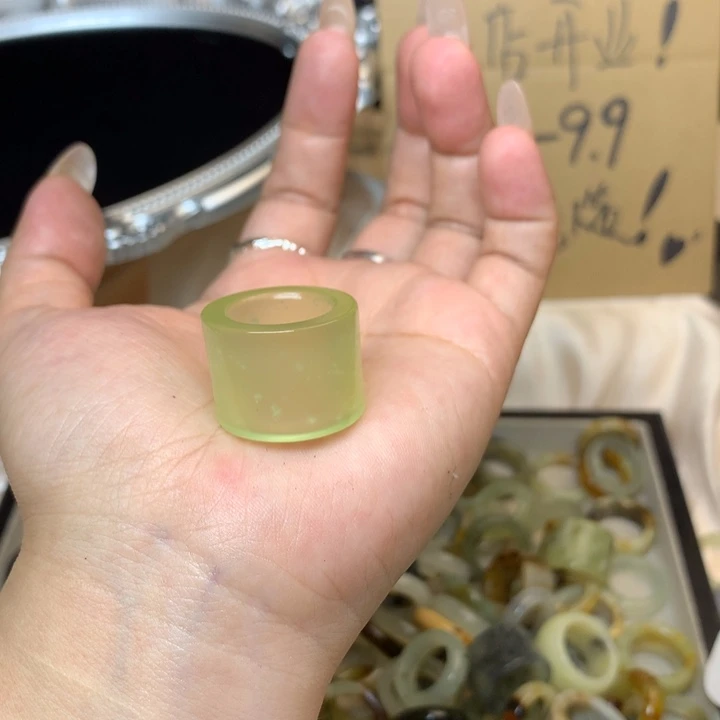 M***n合金蛇纹石玉戒指