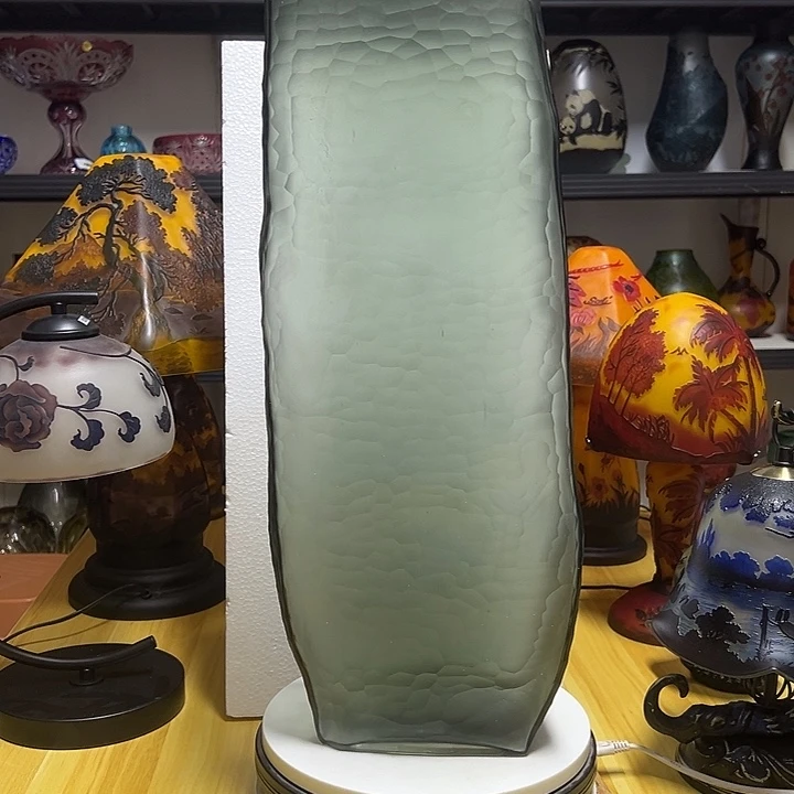 w***妍琉璃手工艺品灰色磨刻花瓶花器高52口16