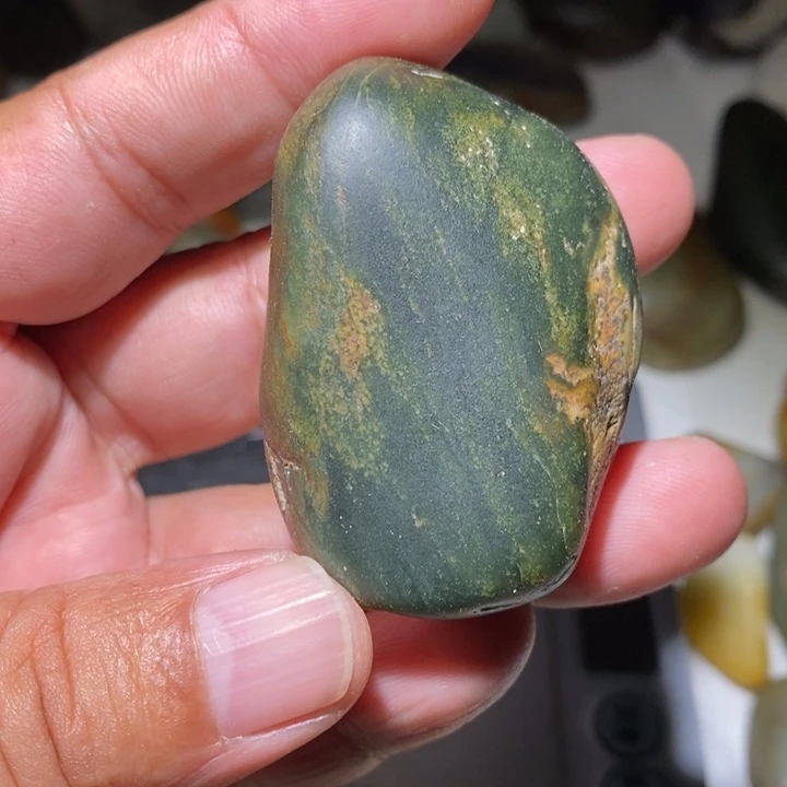 和田玉(子料)未镶嵌颈饰