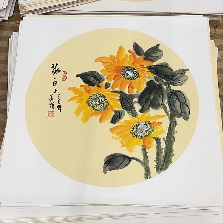 国画花鸟等多种鸟类和鸟类为食