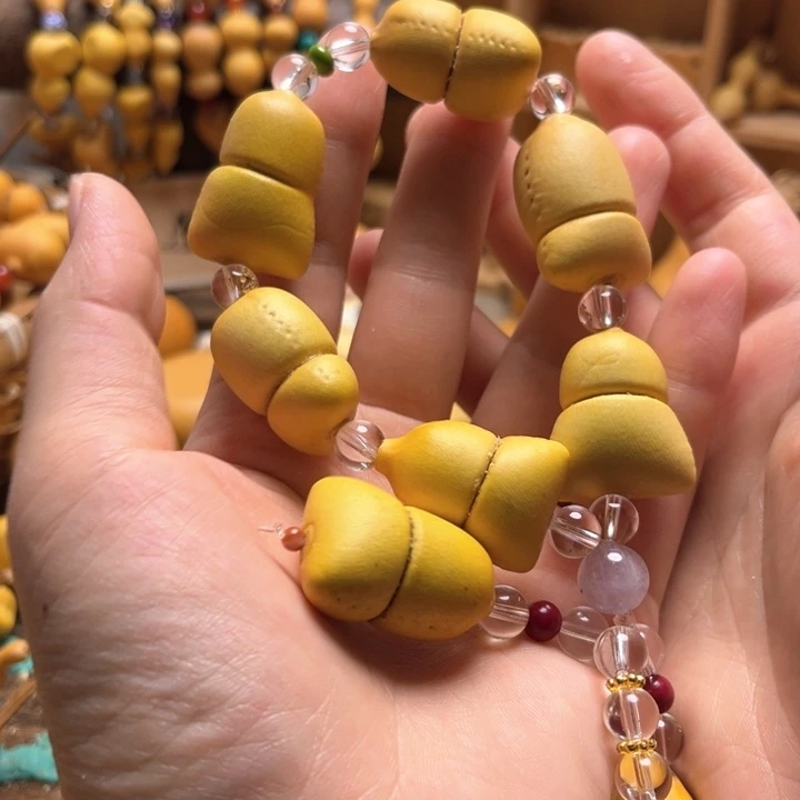 布袋手持葫芦葫芦