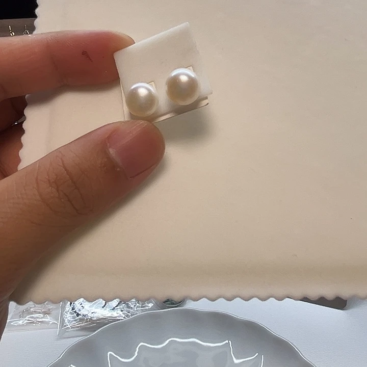 银S925镶嵌耳饰淡水珍珠