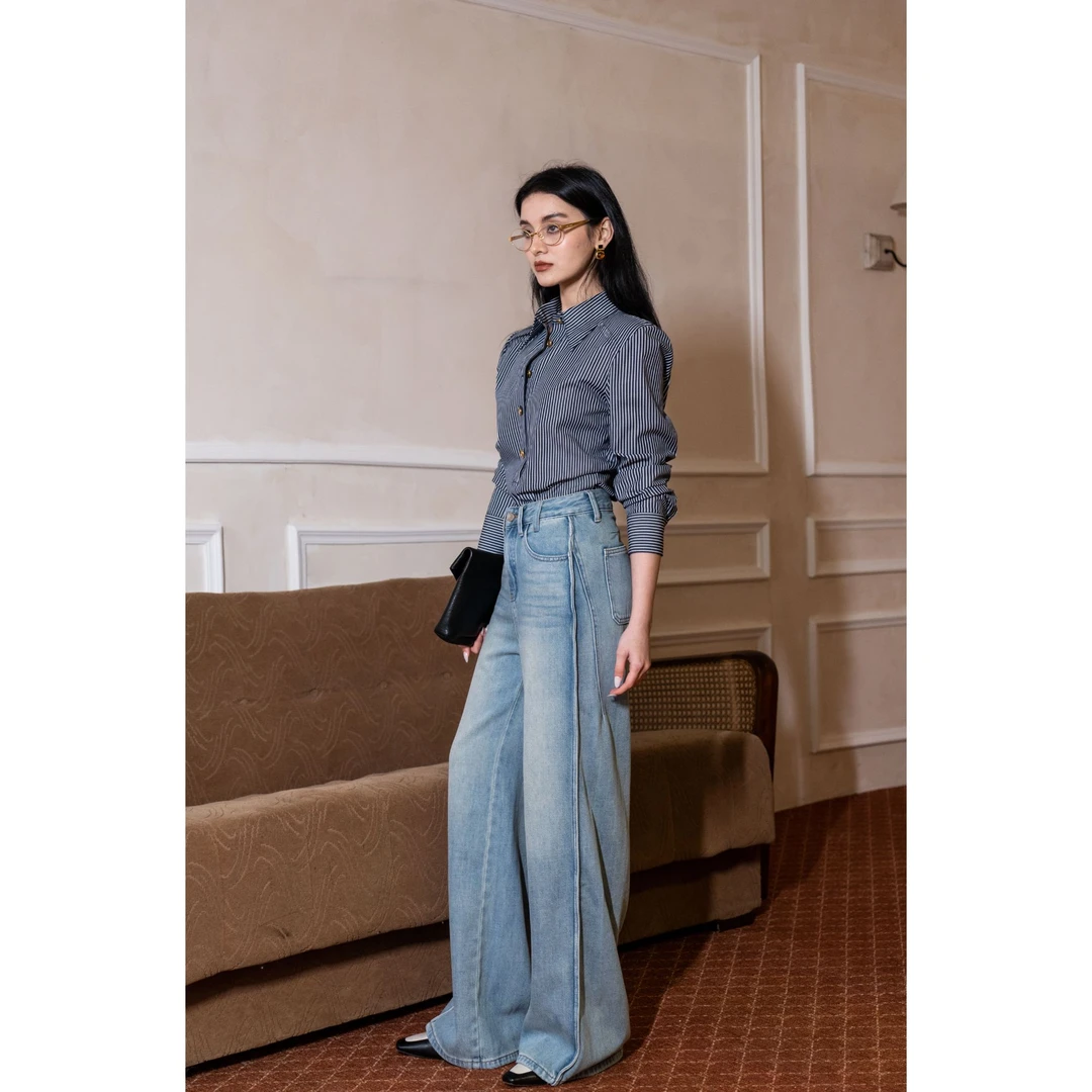 【修胯设计】25春夏复古微弹水洗浅蓝筒喇牛仔长裤