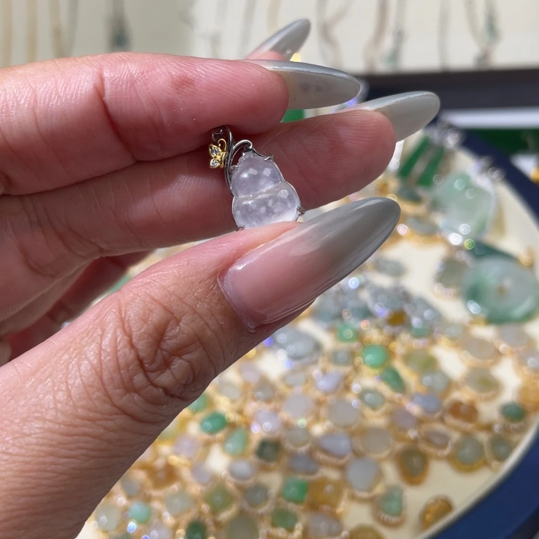 纯***纯颈饰银S925镶嵌翡翠葫芦