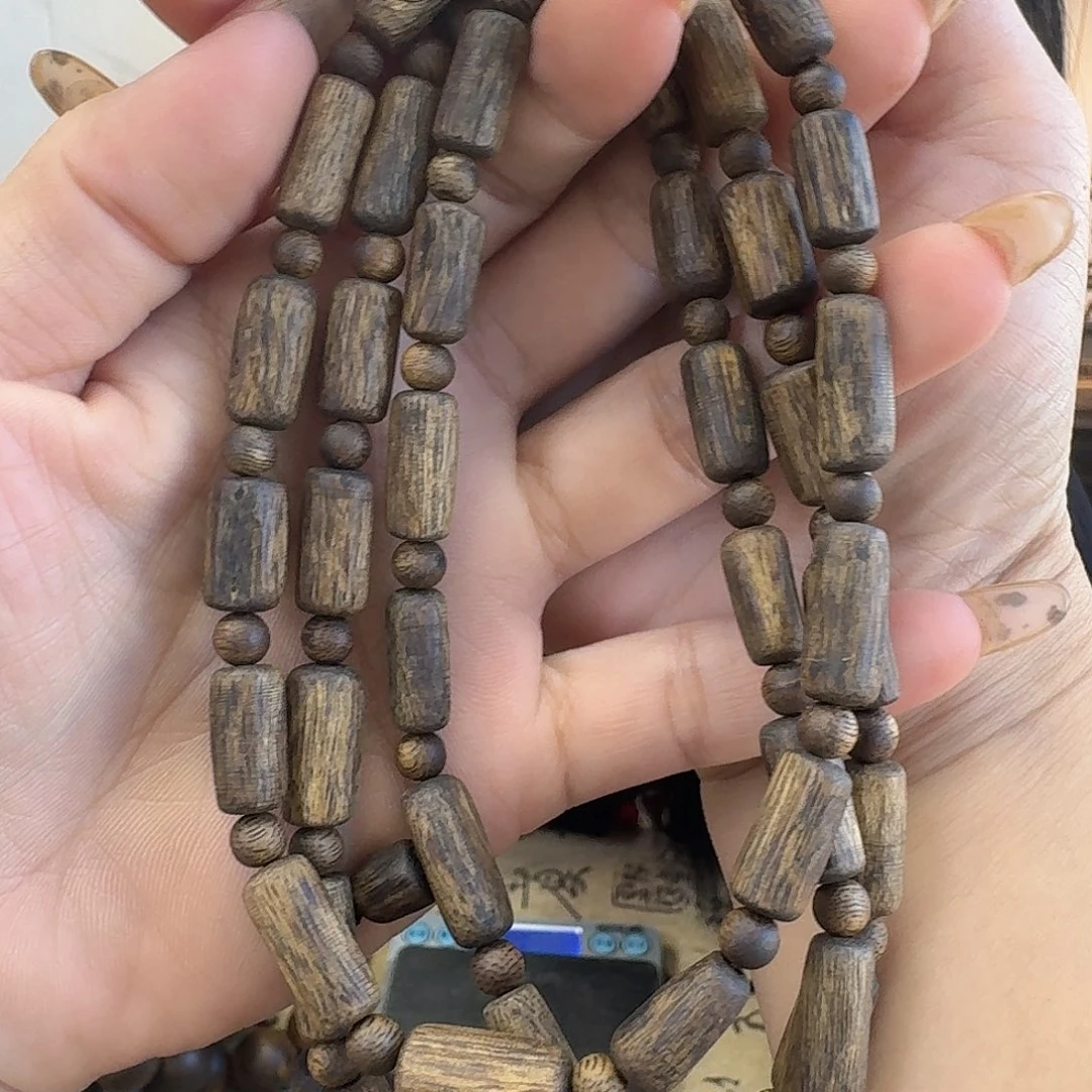 沉香手串绿奇楠沉香手串 0.7树心珠 多圈22克 多样性发一条