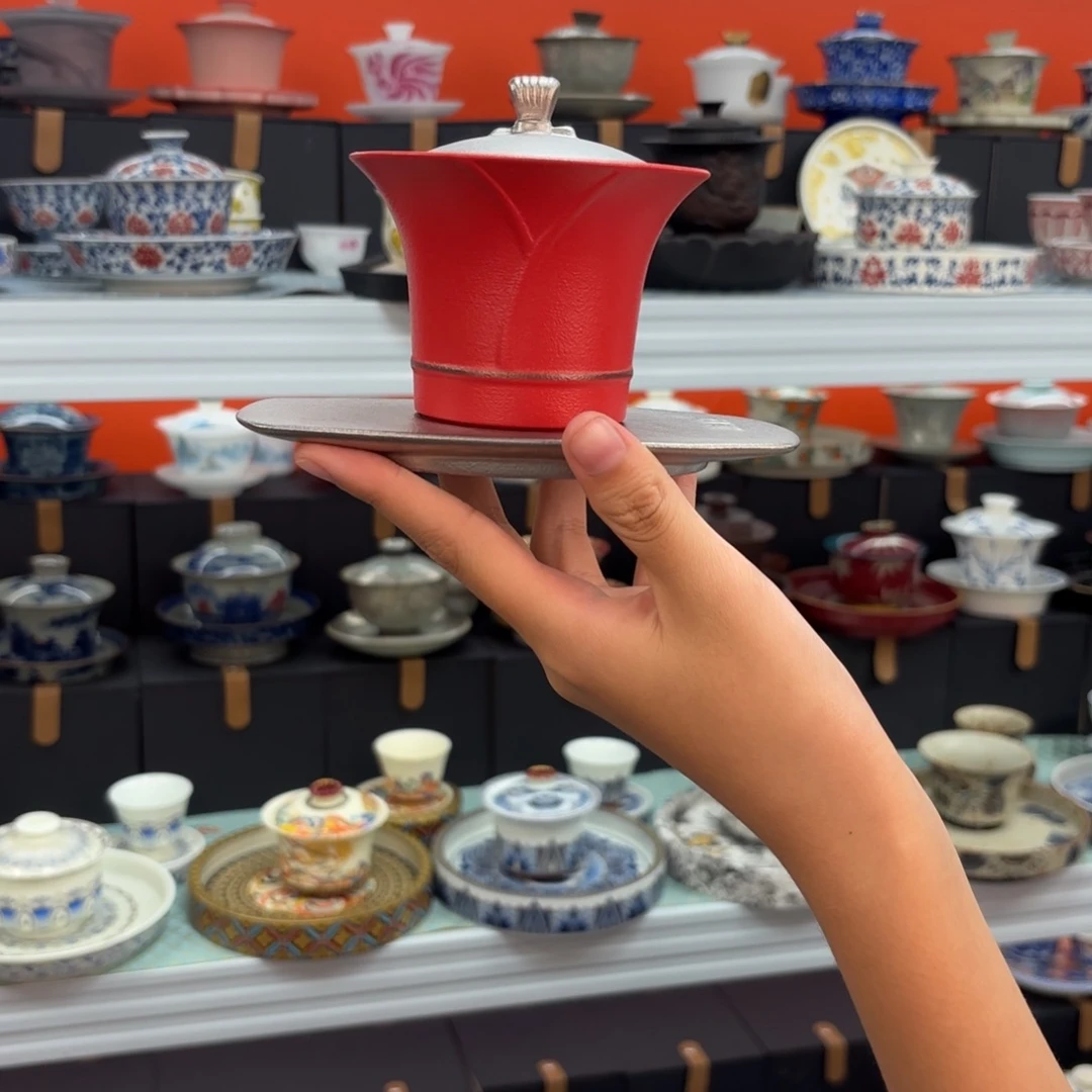 茶具是指由两块金属做成成