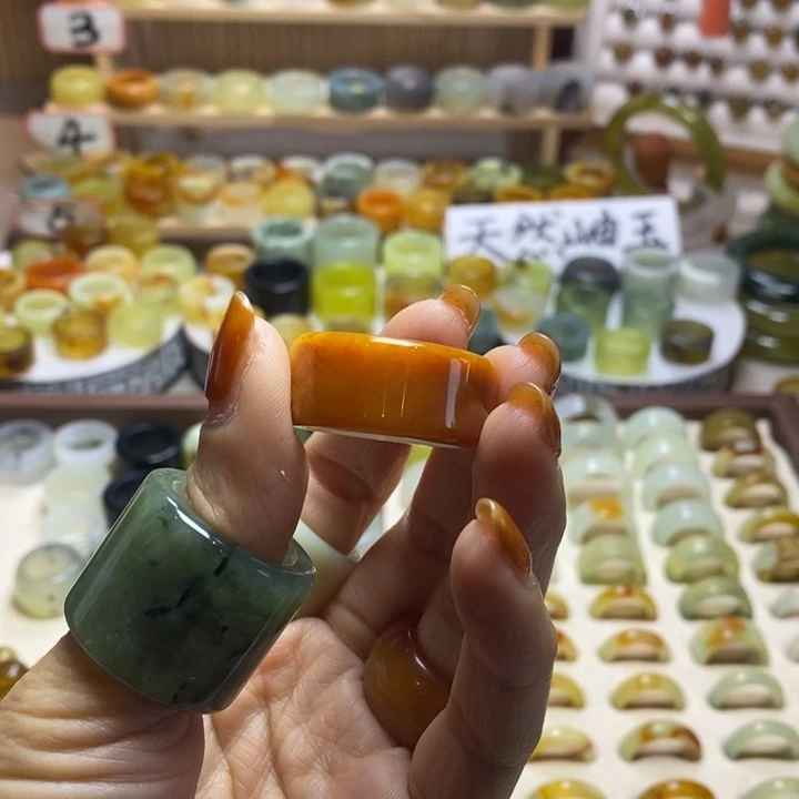 熊***ฅ岫玉未镶嵌戒圈岫玉精品指环