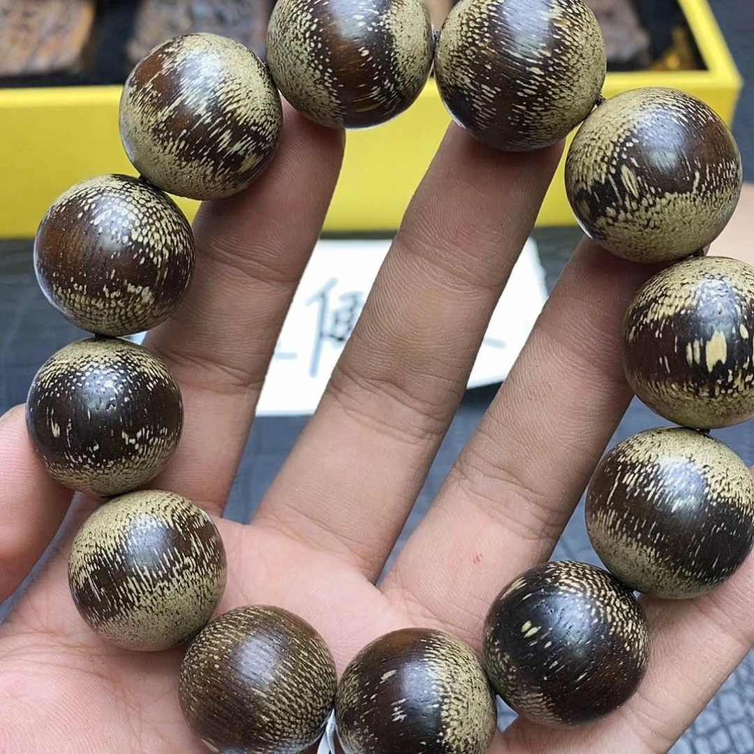 沉香碎屑沉香昆仑梅格